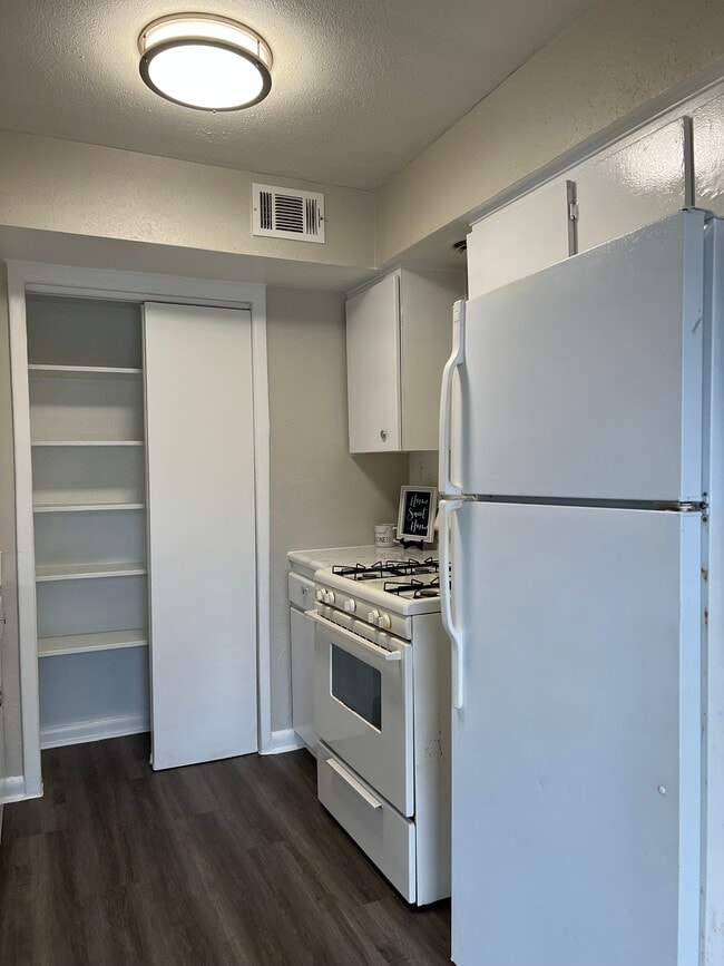 Photo - 3305 Red Bluff Rd