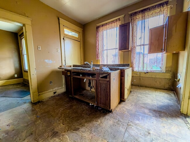Photo - 1136 Reservoir Ave