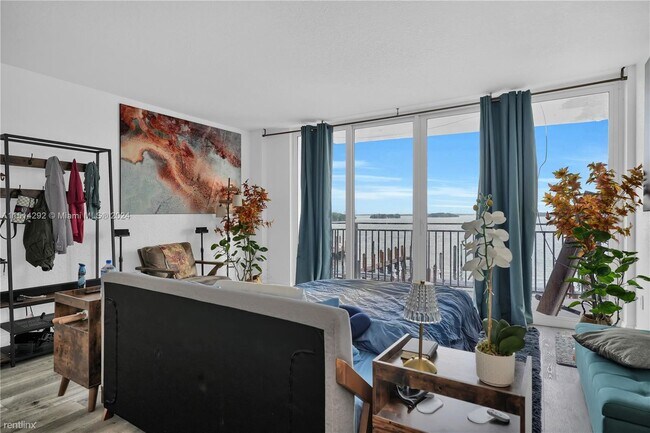 Photo - 1 br, 1.5 bath Condo - 770 NE 69th St Apt 3G Unit Apt 3G