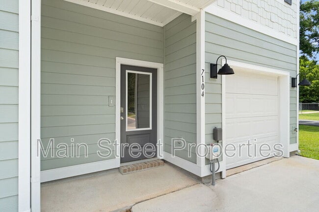 Photo - 7104 Cedar Grv Wy