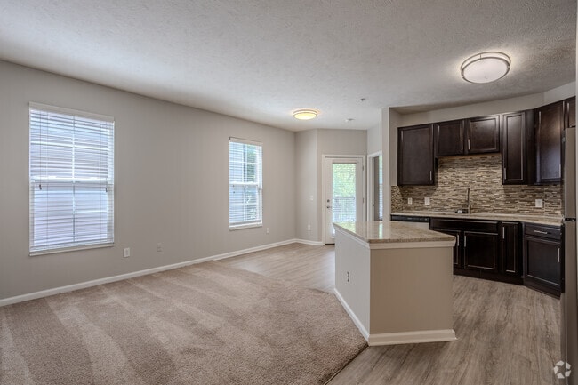 1BR, 1BA - 778SF - The Abbey - Kitchen - Wesbury Park