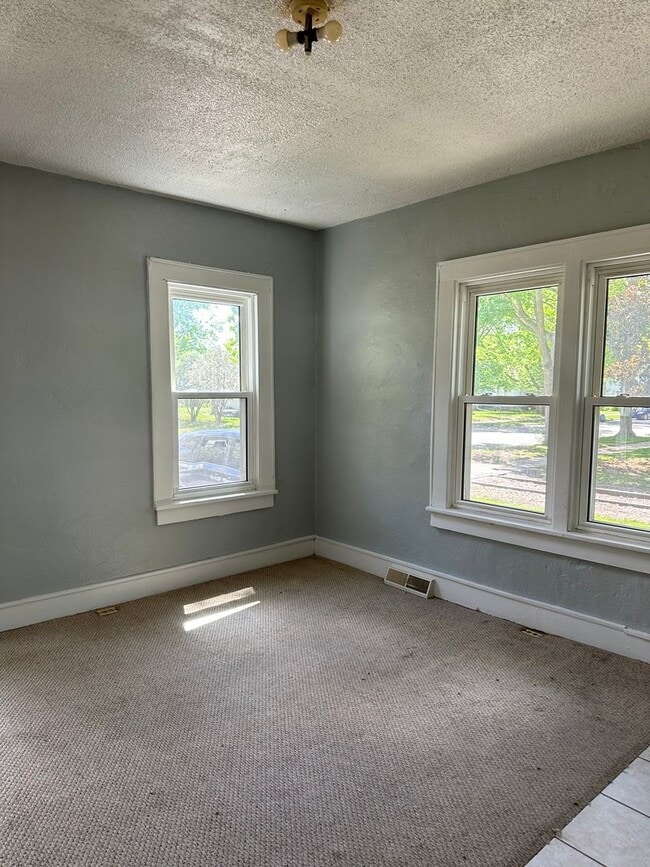 Photo - 816 Dawson St