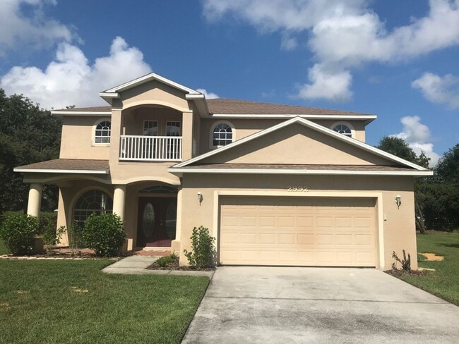 Building Photo - Great 4 bedroom pool home in gated community