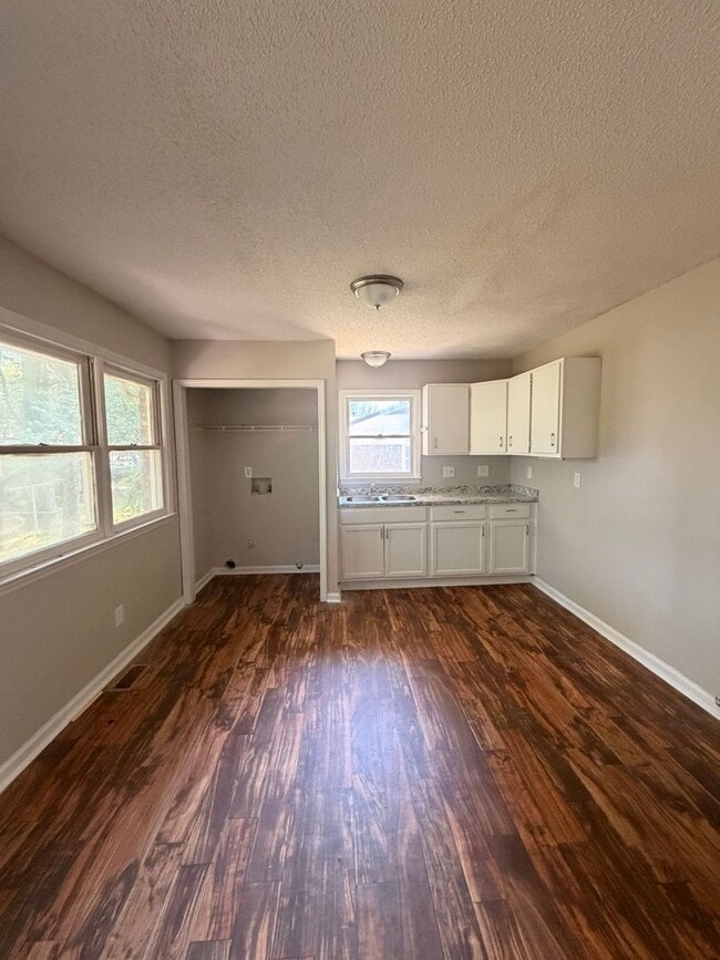 Photo - 6108 Castle Ct