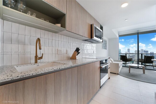 Photo - 159 NE 6th St Unit 4714