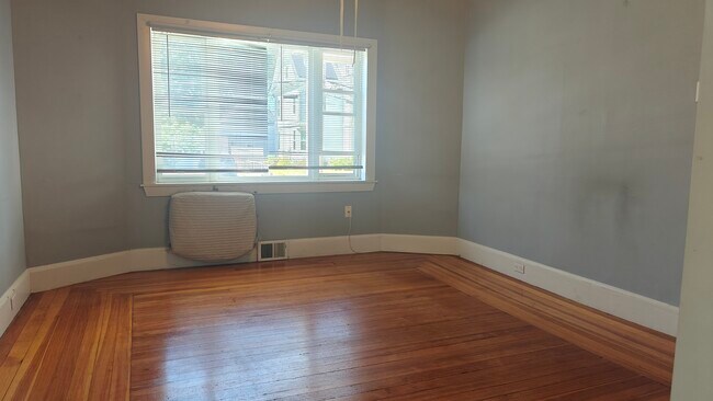 197 Middlesex Ave Unidad 1