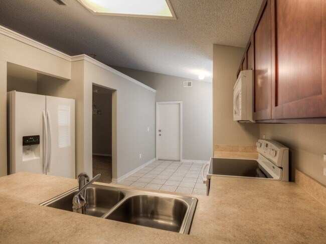 13628 Emeraldview Dr