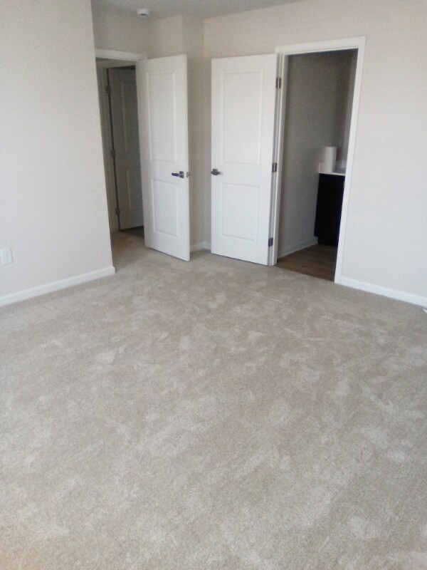 Photo - 3905 Clyde St