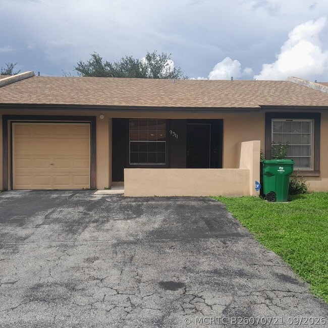Building Photo - 9311 E Heather Ln