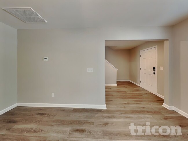 Photo - 3615 Cyrus St