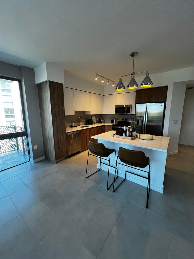 Building Photo - 1159 NW 5th St Unit B1 Rental