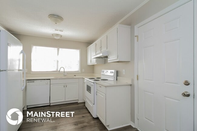 Photo - 308 Cheltenham Dr