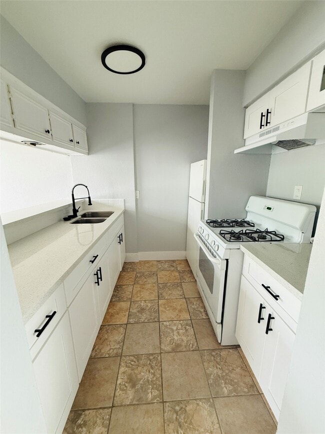 Building Photo - 1125 Ann Unit 13 Rental