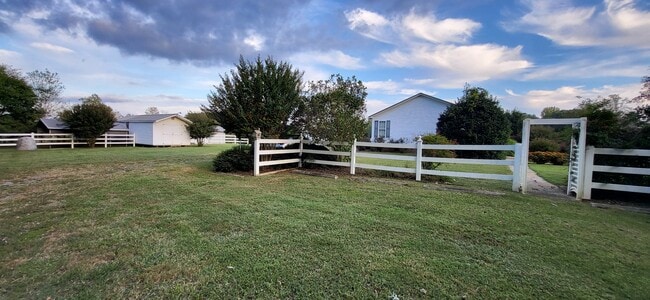 Photo - 338 Hicks Farm Rd