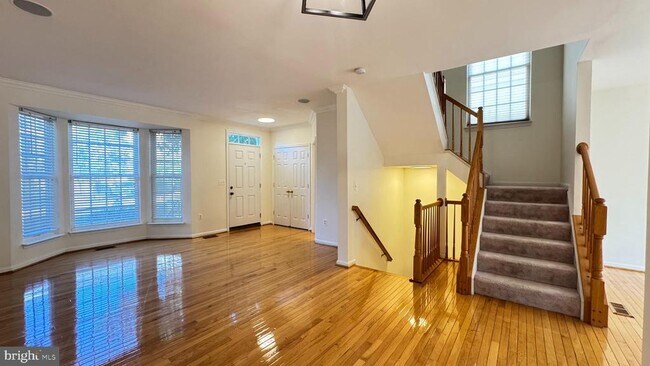 Photo - 9611 Normanton Way