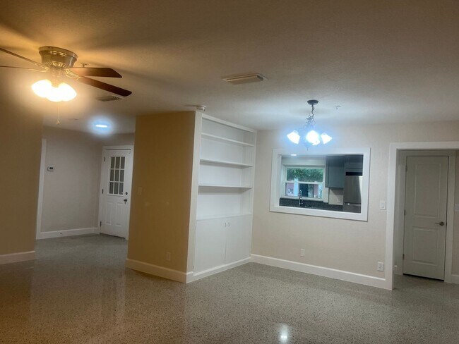 Photo - 8223 Le Mesa St