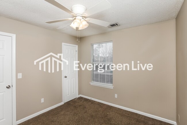 Photo - 201 Ambling Cir