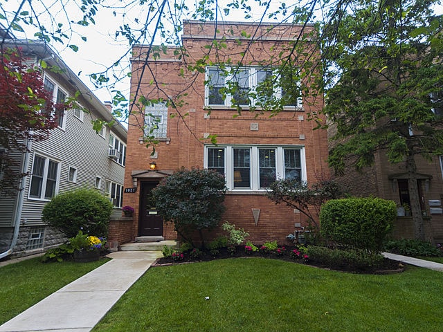Front of house - 1031 Wesley Ave Unit 1