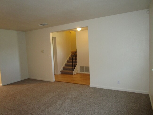 Photo - 833 Scoter Way