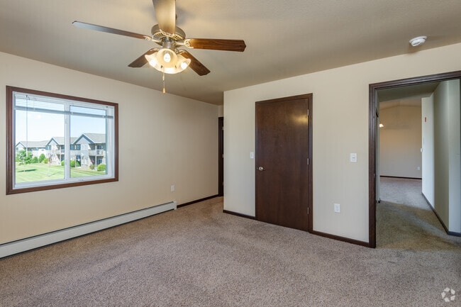 2BR, 2BA - 1,158SF