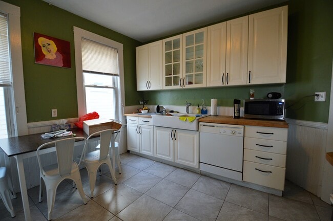 Photo - 127 Browne St Unit 3