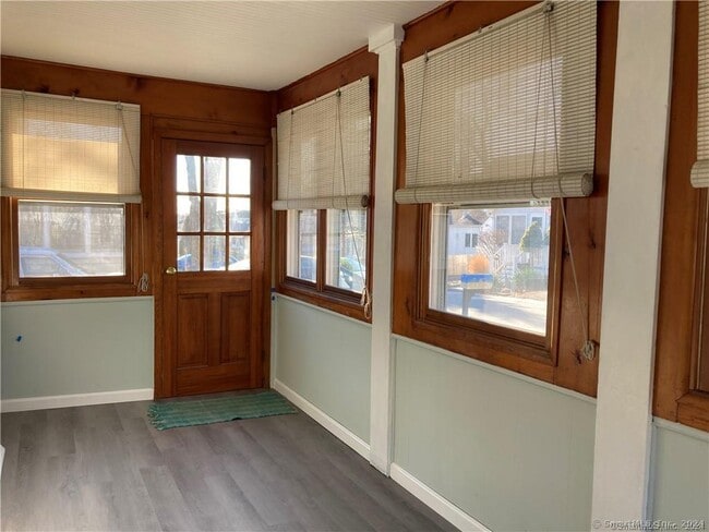 Photo - 31 Daggett St