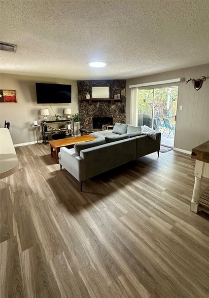 Photo - 1005 Waverly Dr