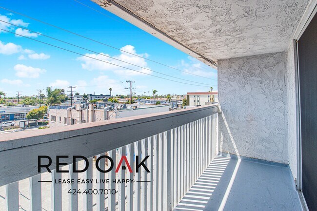 Photo - 379 Newport Ave Unidad 310