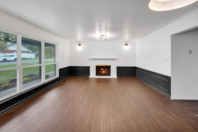 Photo - 5415 E 17th St