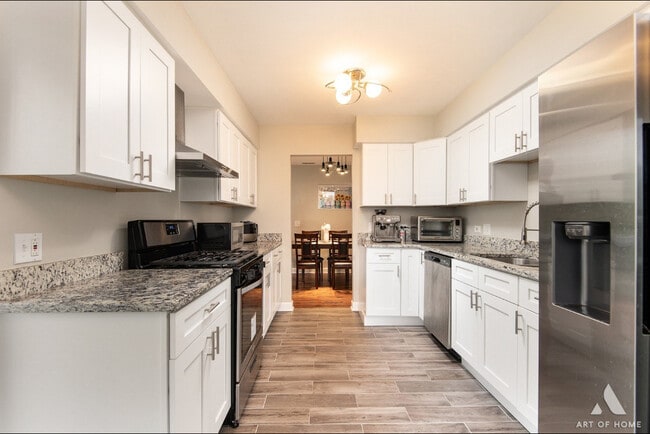 Photo - 257 Coventry Cir Unit Dreamy 3BR 2BA 2nd floor condo