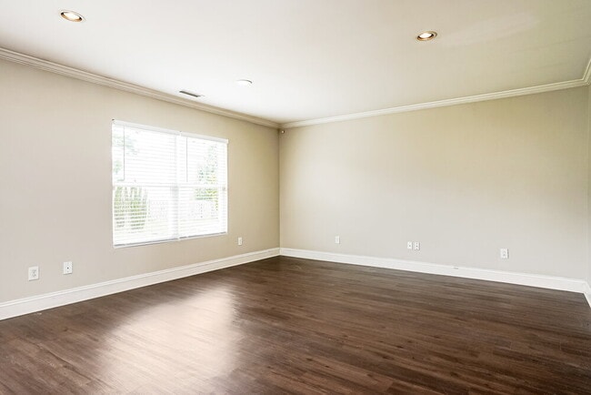 535 Kerriann Ln