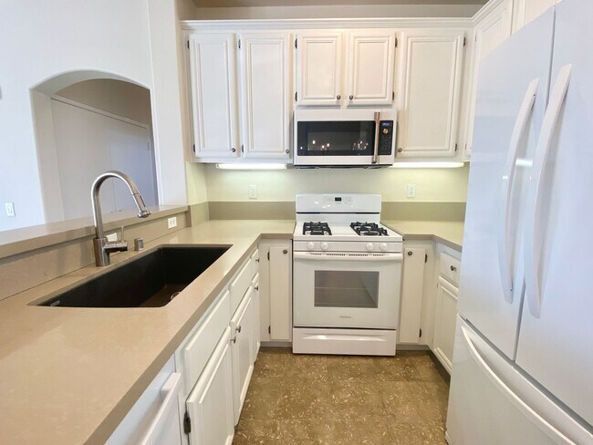 Photo - Charming 2 Bed, 2 Bath Condo in Desirable ...