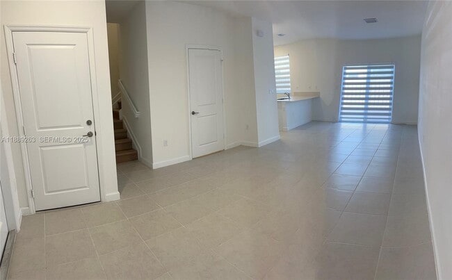 Photo - 2451 SE 28th St