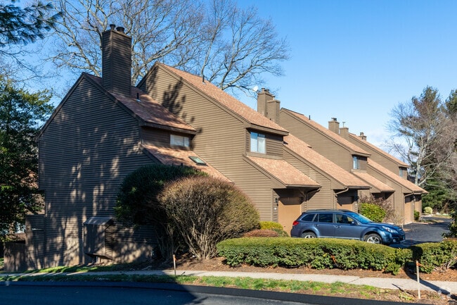 Currier Ridge Condominiums - Currier Ridge Condominiums