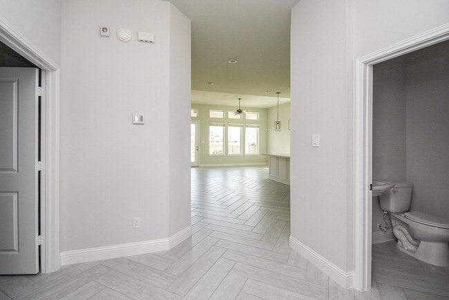 Photo - 2323 Birch View Ln