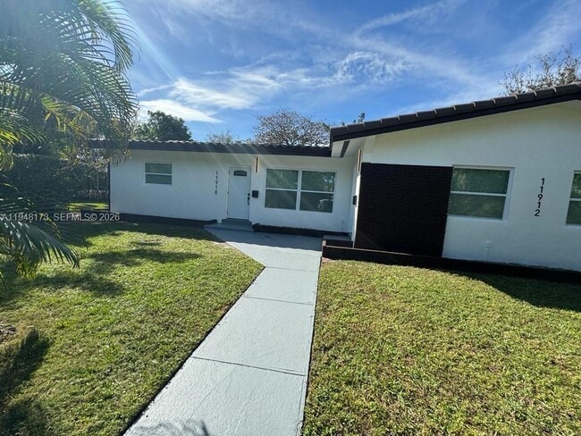 Photo - 11912 NE 10th Ave Unit 2