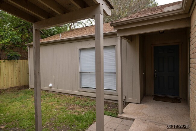 Photo - 16714 Britford