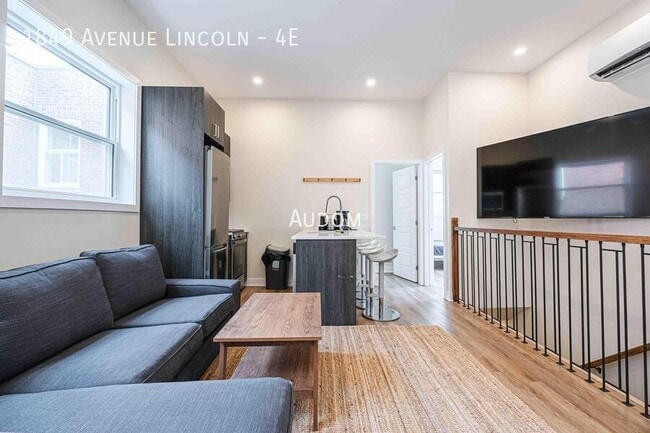 Photo - 1849 Av. Lincoln Unité 4E