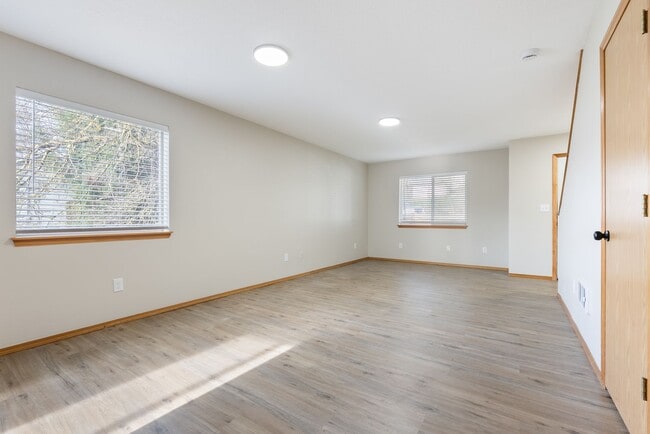 Photo - HALF OFF - FIRST MONTHS RENT!