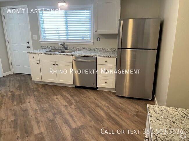 Building Photo - 359 N 400 E Unit B Rental