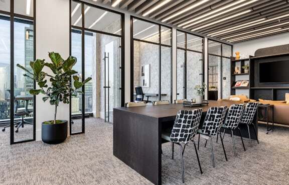 Photo - 201 N May St