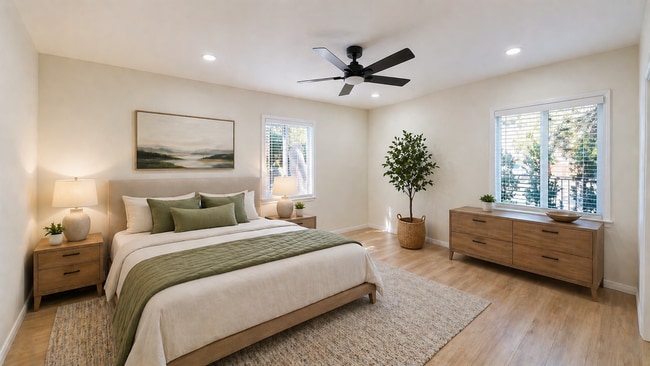 Photo - 5920 Benner St