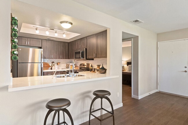 Building Photo - Hensley at Corona Pointe