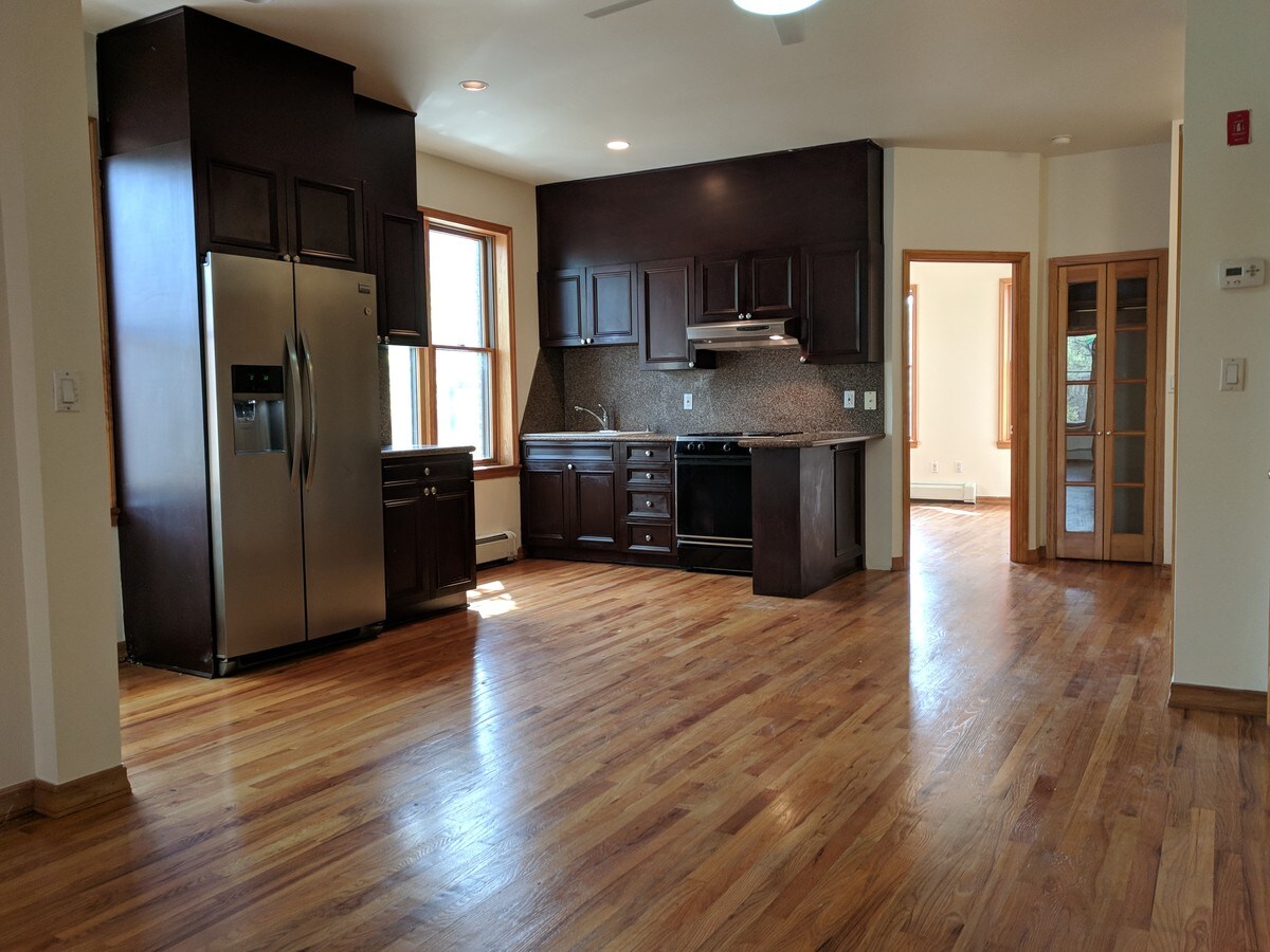 Photo - 605 Prospect Pl Apartments