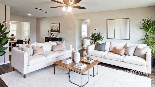 Photo - 121 Melanie Ln