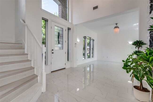 Photo - 7417 Marigold Dr