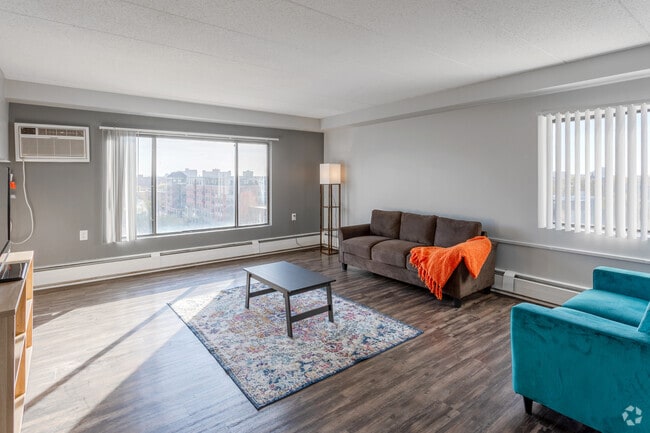 2BR, 1BA - 900SF - Living Room - FIT