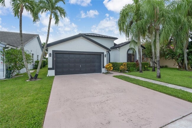 Photo - 758 Lake Wellington Dr