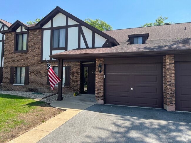 Building Photo - 1737 Harrow Ct Unit B Rental