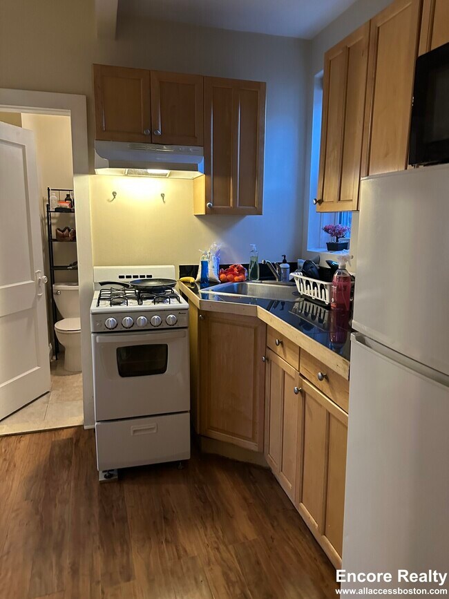 Photo - 38 Hemenway St Unidad 55